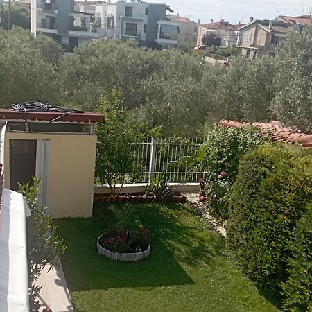 Райский Уголок Néa Mudaniá Kültér fotó